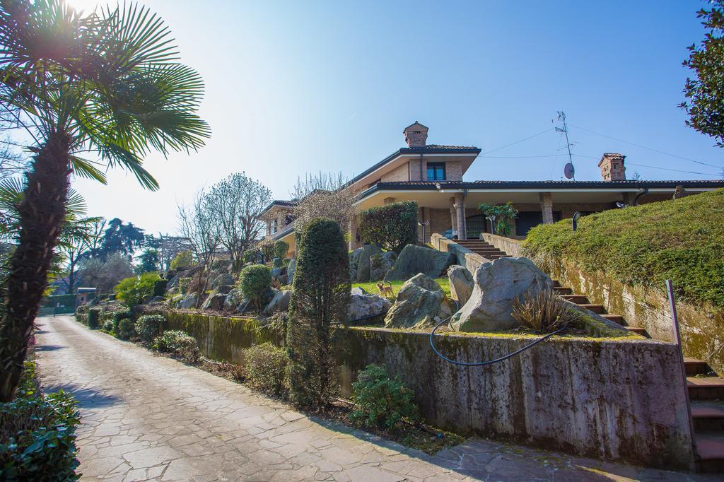Villagramde Barlassina Екстериор снимка