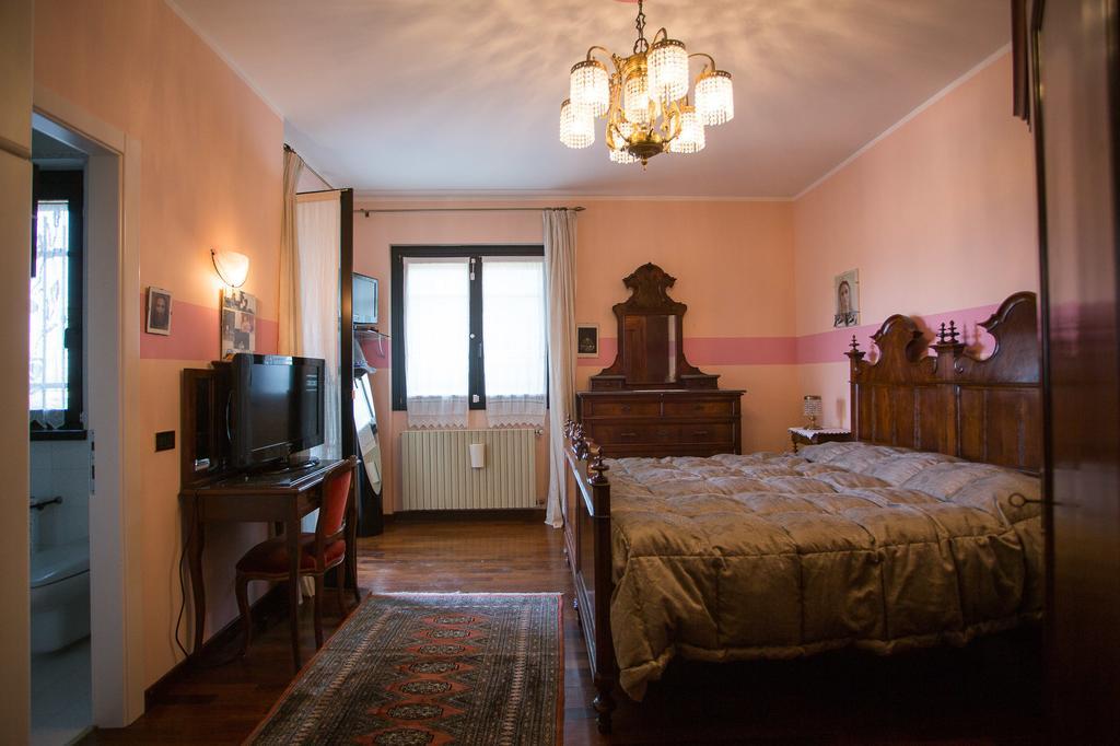 Villagramde Barlassina Стая снимка