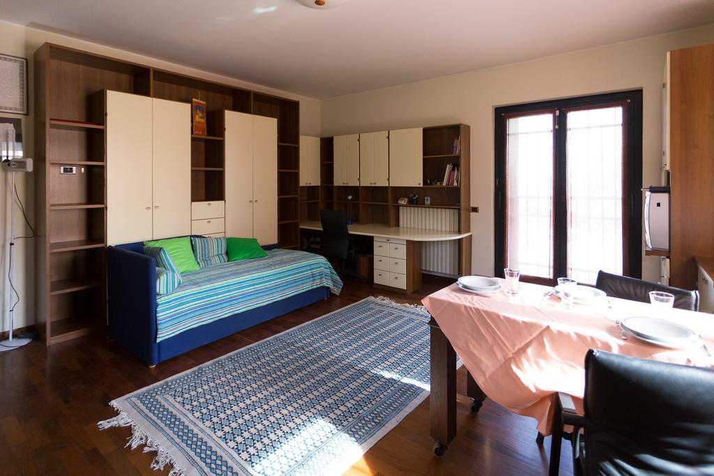 Villagramde Barlassina Стая снимка